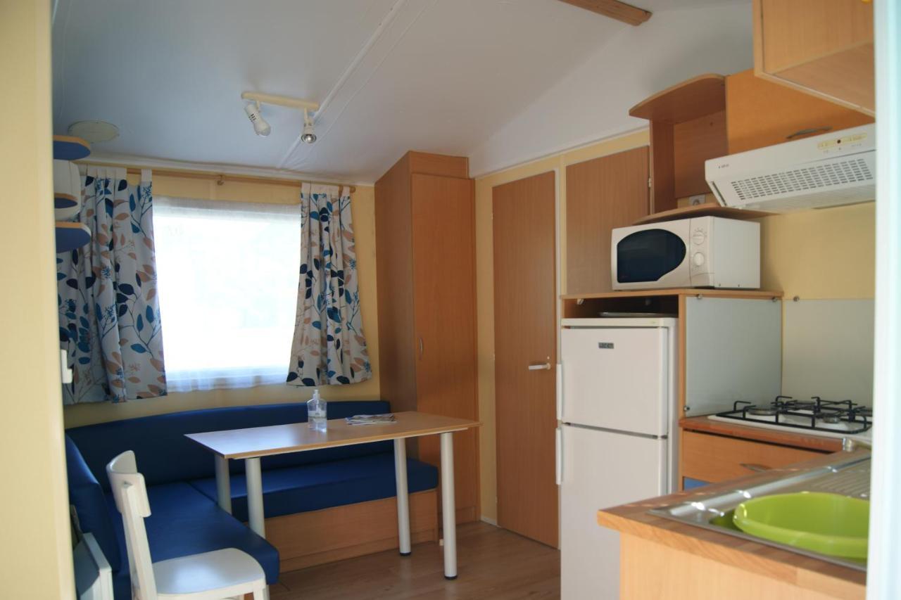 Camping Le Chambron Condorcet Luaran gambar